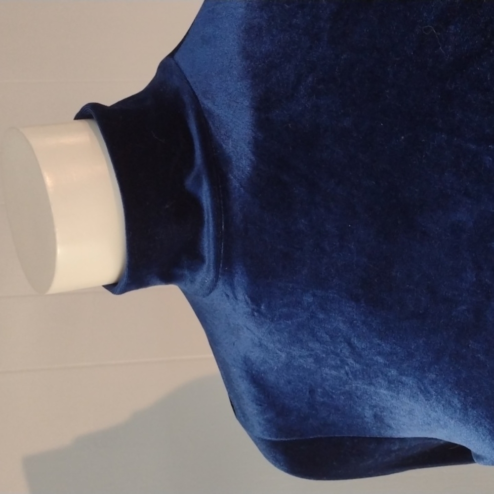 Bcbg Turtle Neck. - image 4